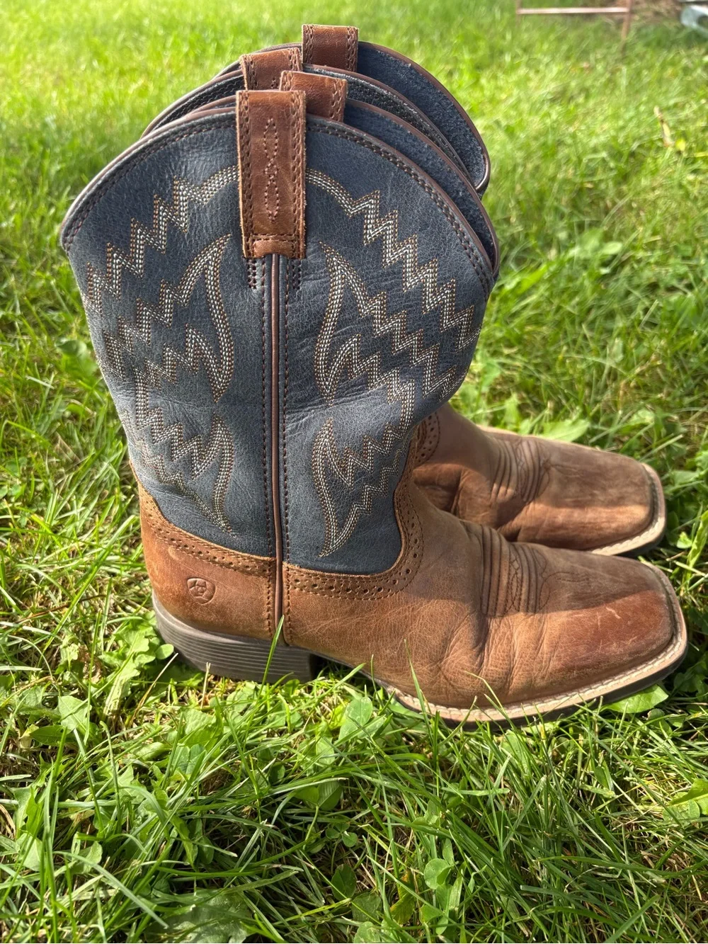 Ariat Tycoon Western Cowboy Boots Kids Youth Size 4 Brown Blue Leather